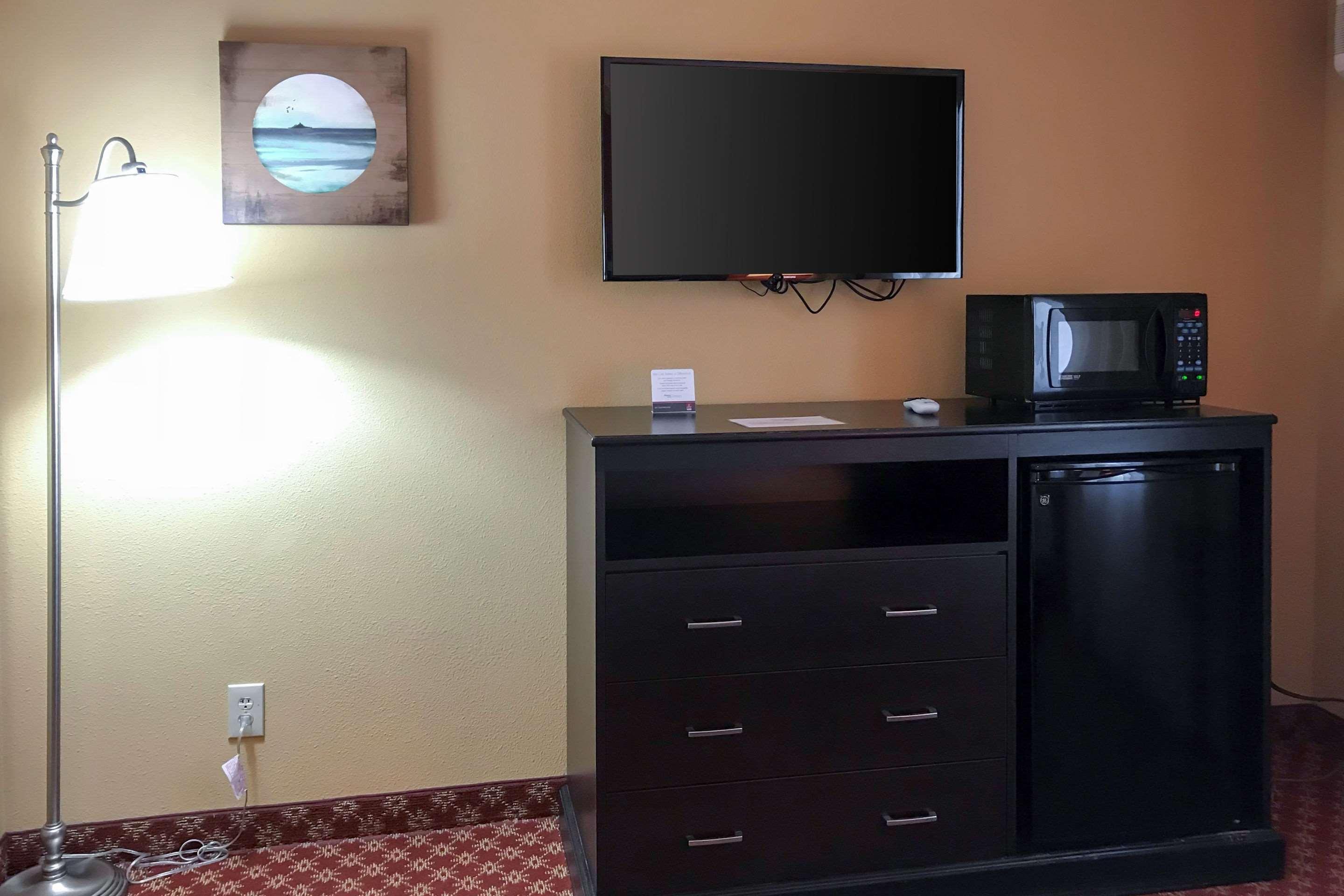 Clarion & Conference Center 3* Toms River