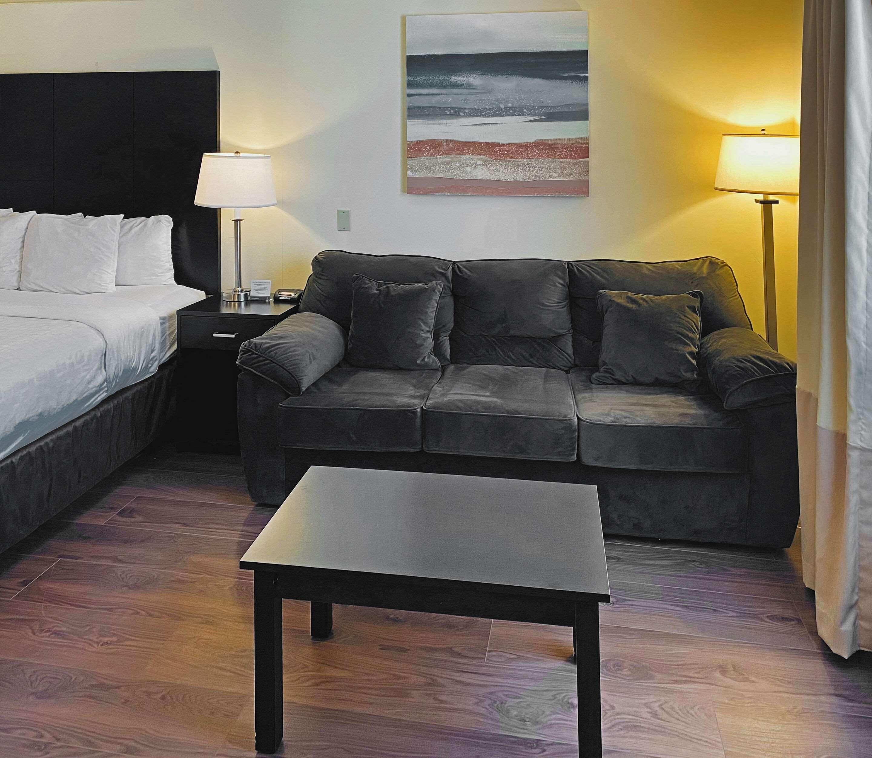 Clarion & Conference Center Hotel 3*
