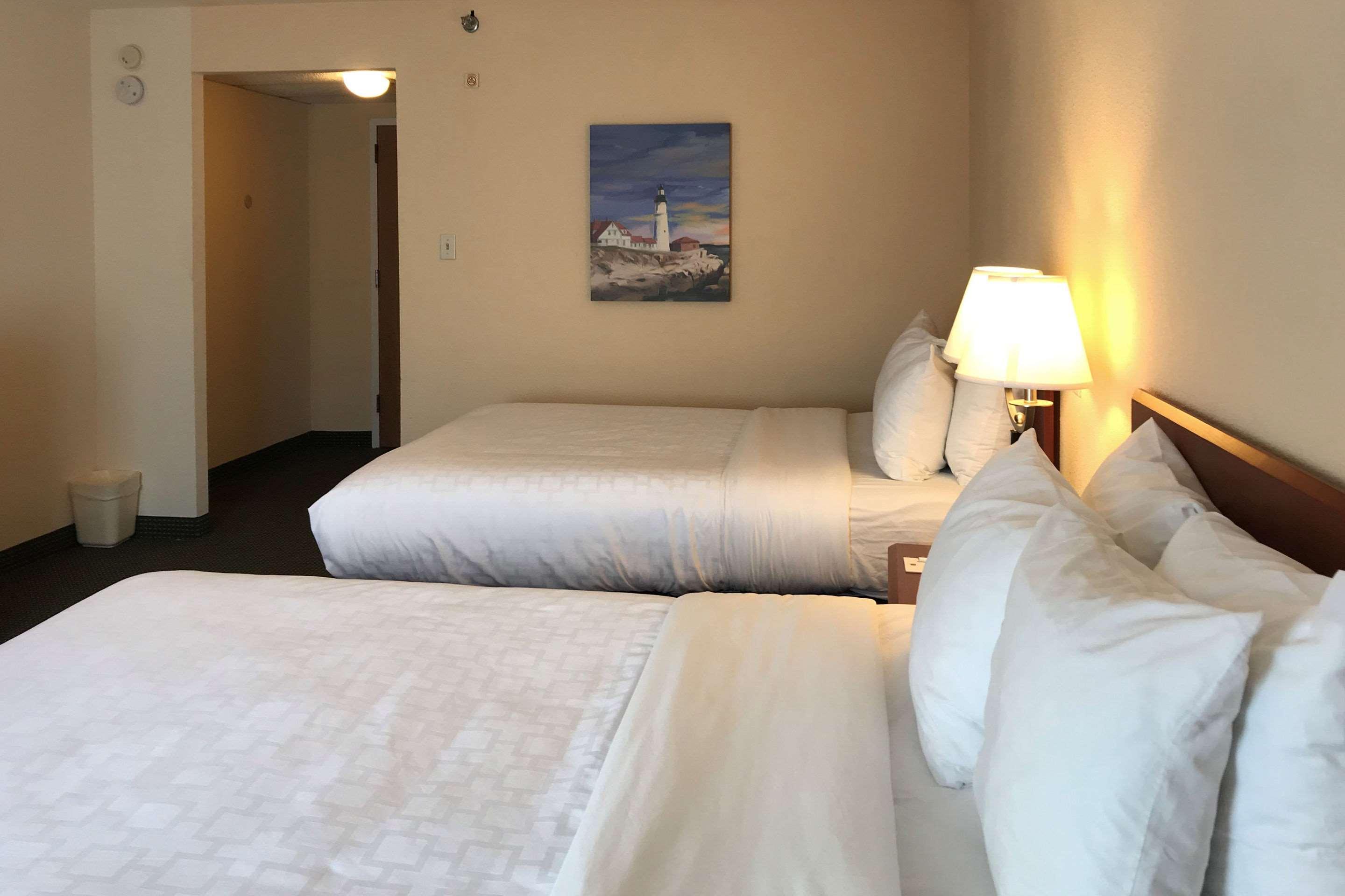 Clarion & Conference Center Hotel Toms River