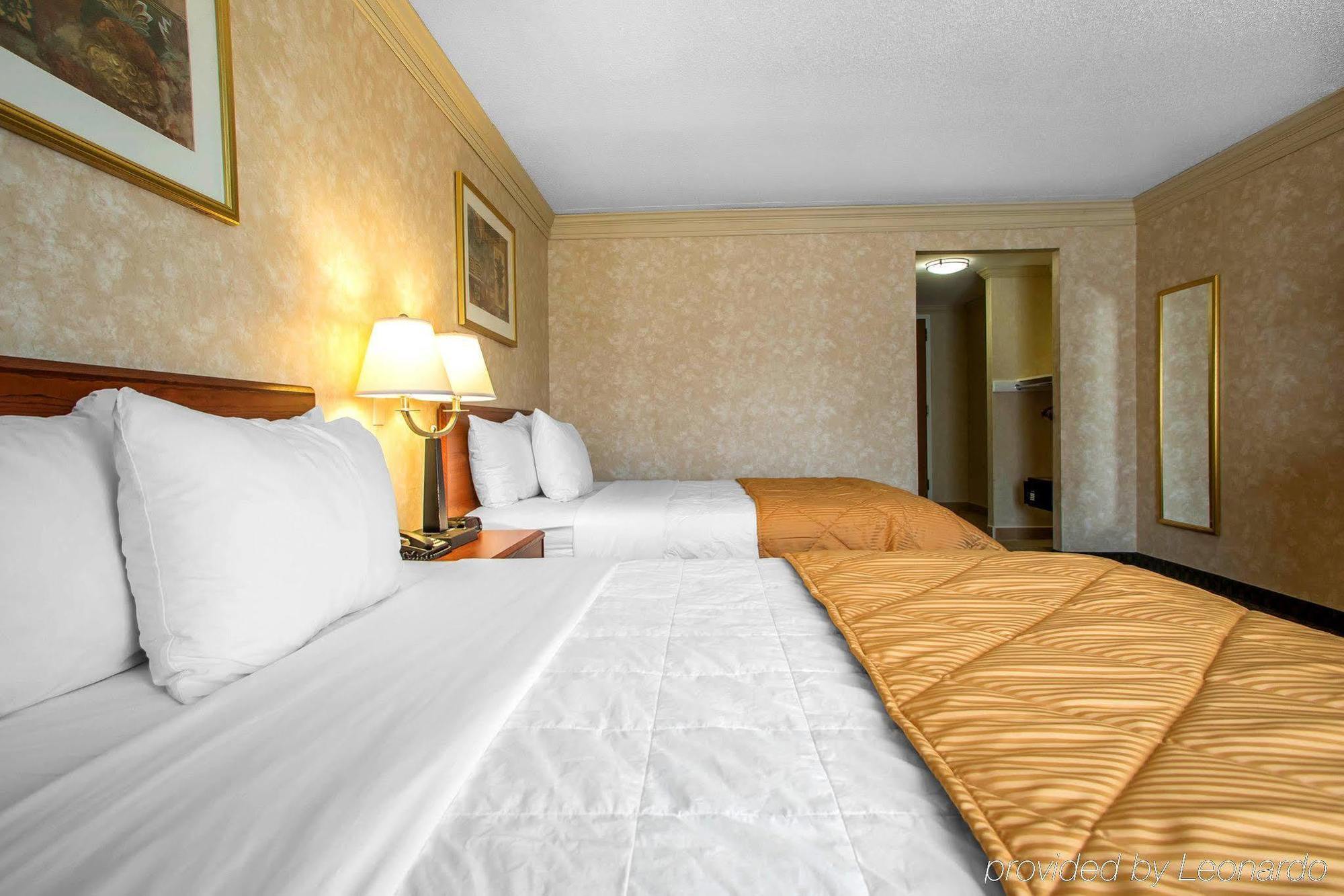 Clarion & Conference Center Hotel