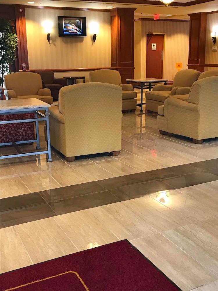 Clarion Y Centro De Conferencias 3* Toms River