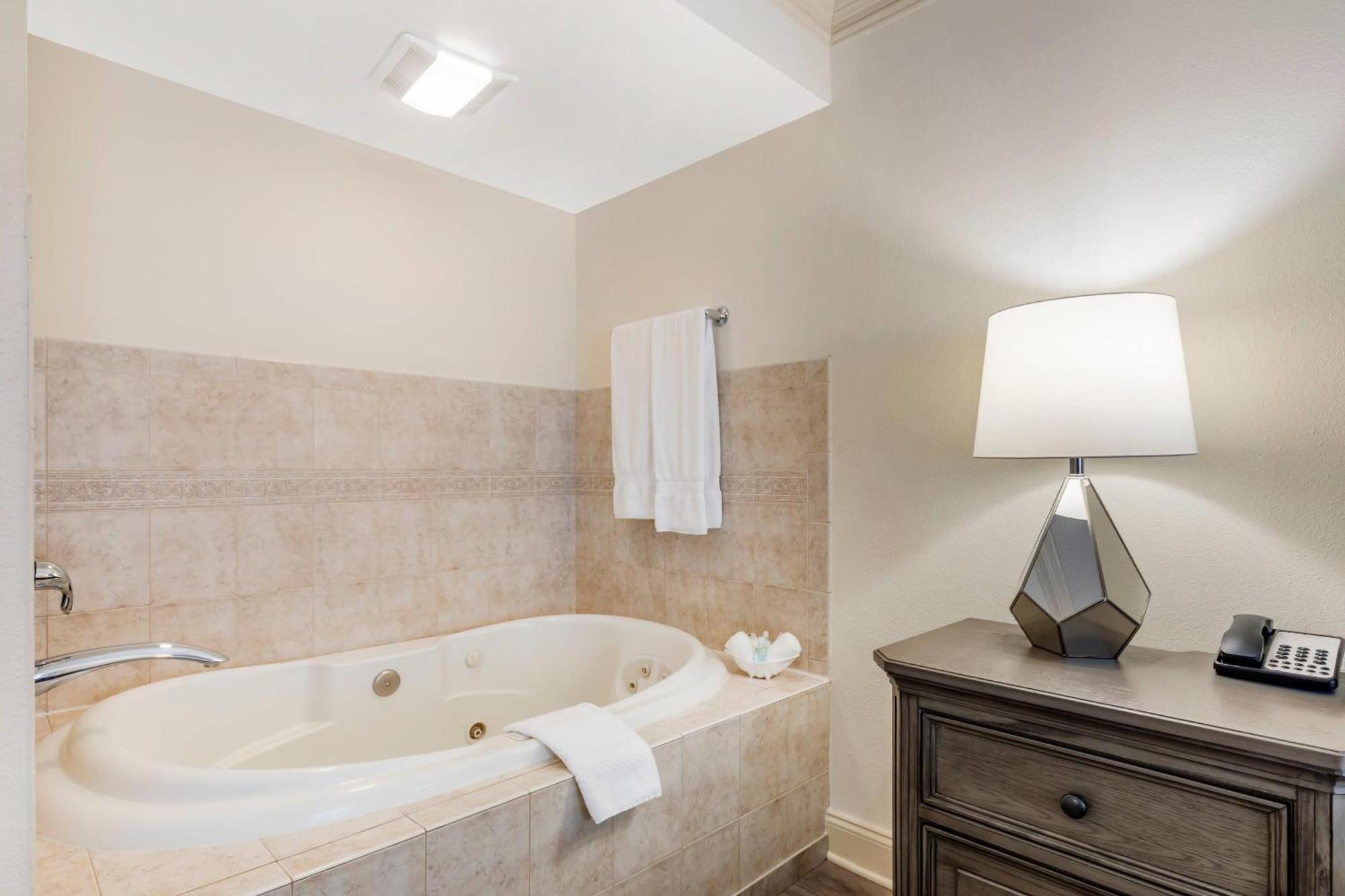 Clarion Y Centro De Conferencias 3* Toms River