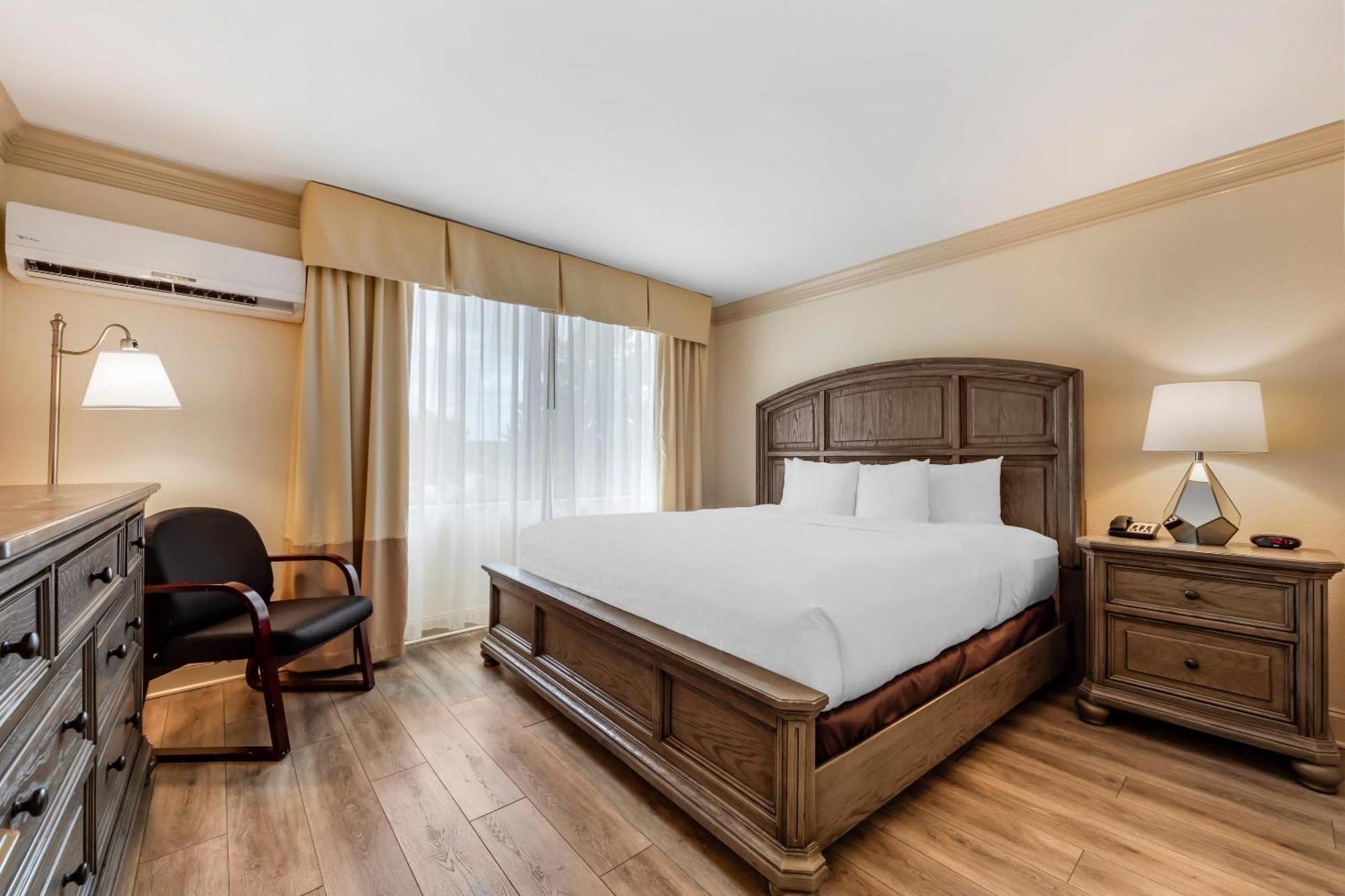 Clarion Y Centro De Conferencias Hotel Toms River